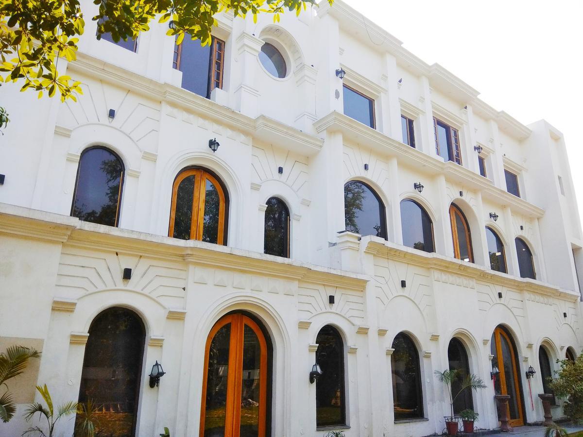 Hotel Kings Retreat Патіала Екстер'єр фото